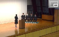 激励の言葉を述べる生徒会長