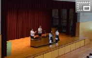 賞状伝達式の様子（演劇部）