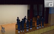 賞状伝達式の様子（吹奏楽部）
